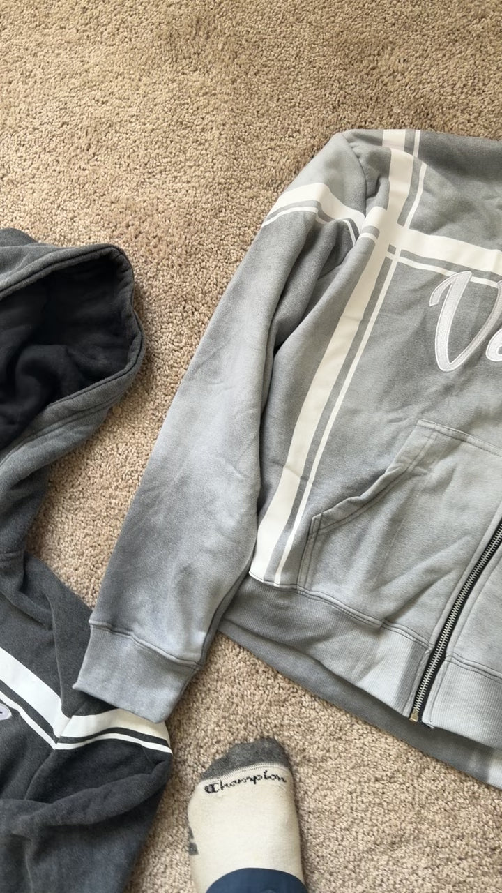 Versatile v.1 Box Hoodie (zip up addition)